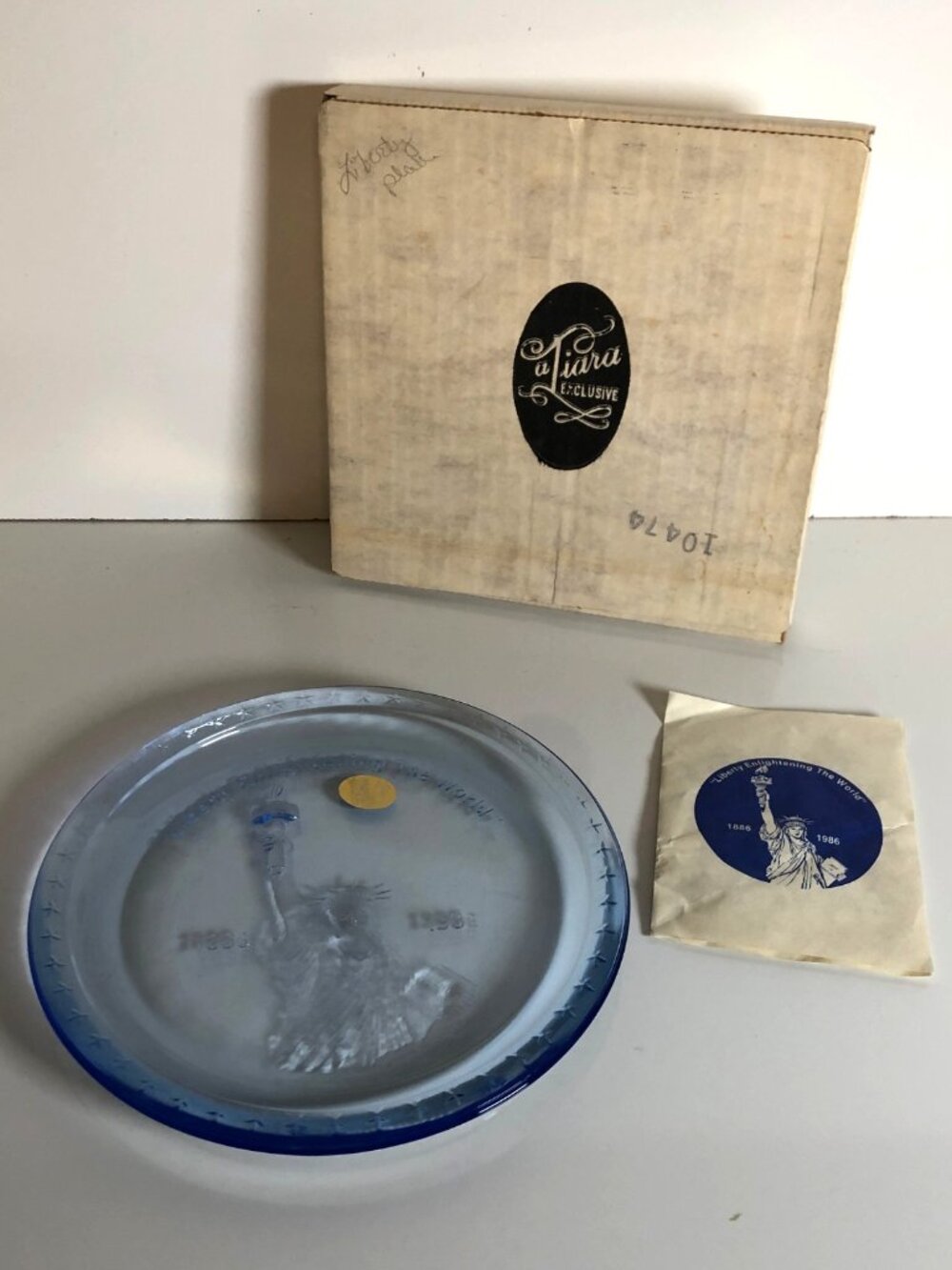 Tiara Exclusives Statue Of Liberty Centennial Glass Plate With Box Vintage T-273